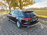 Audi A4 Allroad 2.0 TDI quattro - - Audi A4 Allroad mit Diesel-Antrieb: Kombi, Schaltgetriebe