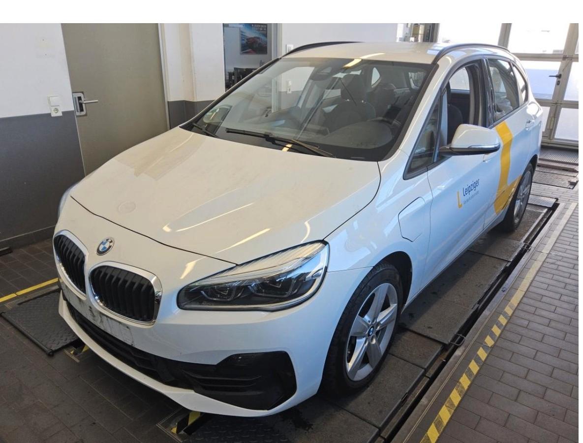 BMW 225e xDrive AT/Advantage/Aut/Navi/LED/SitzHeiz