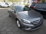 Mercedes-Benz A 180 BlueEfficiency Teilleder Navi PARK ASSIST - Mercedes-Benz A 180 in Karlsruhe
