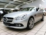 Mercedes-Benz SLK 200 Cabrio BlueEFFICIENCY Roadster - silberne Mercedes-Benz SLK-Klasse