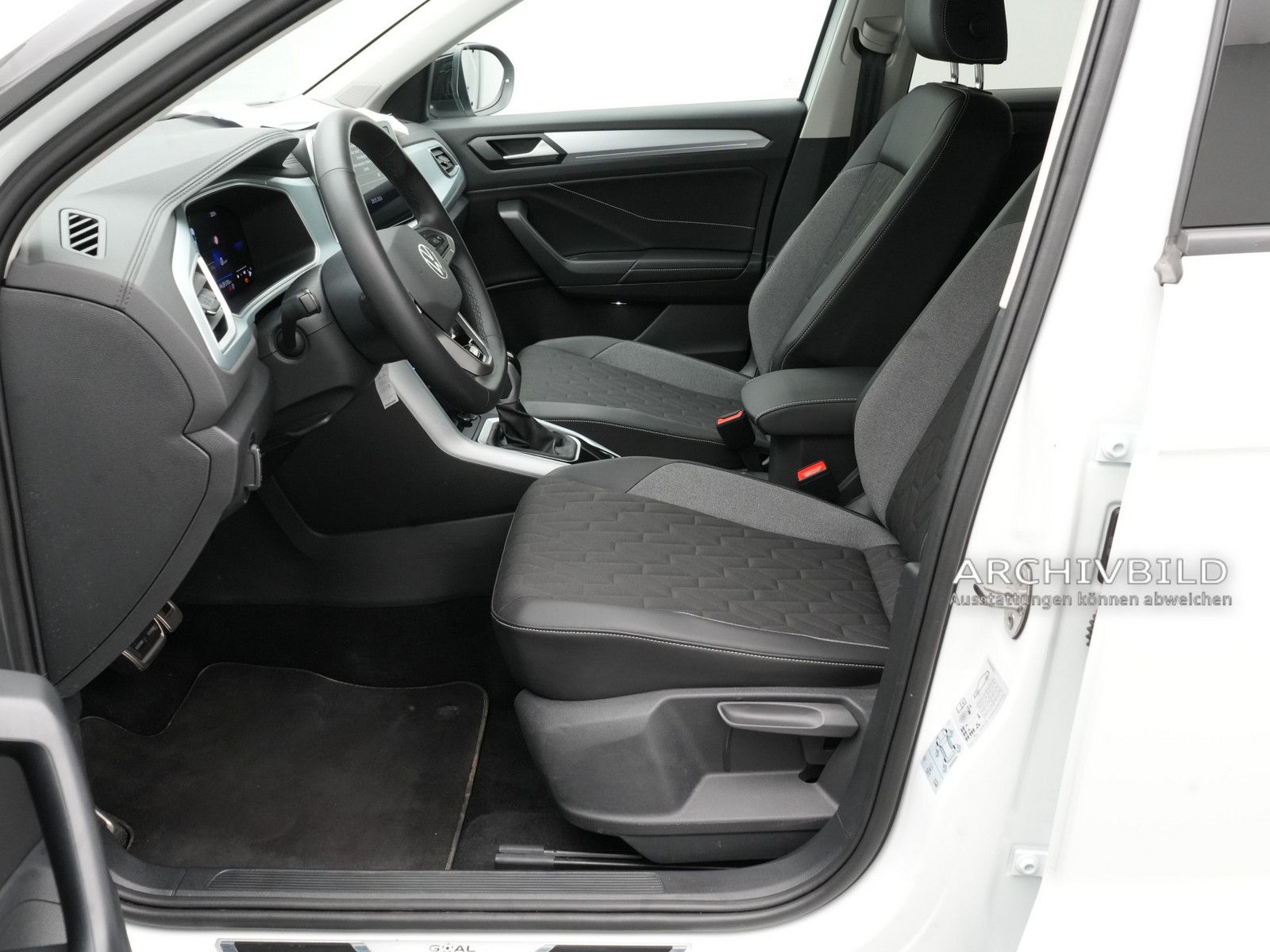 Volkswagen T-Roc - Bild 11