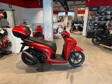Honda SH350 2026 Matt Red *Tageszulassung 07-26 - HONDA 350