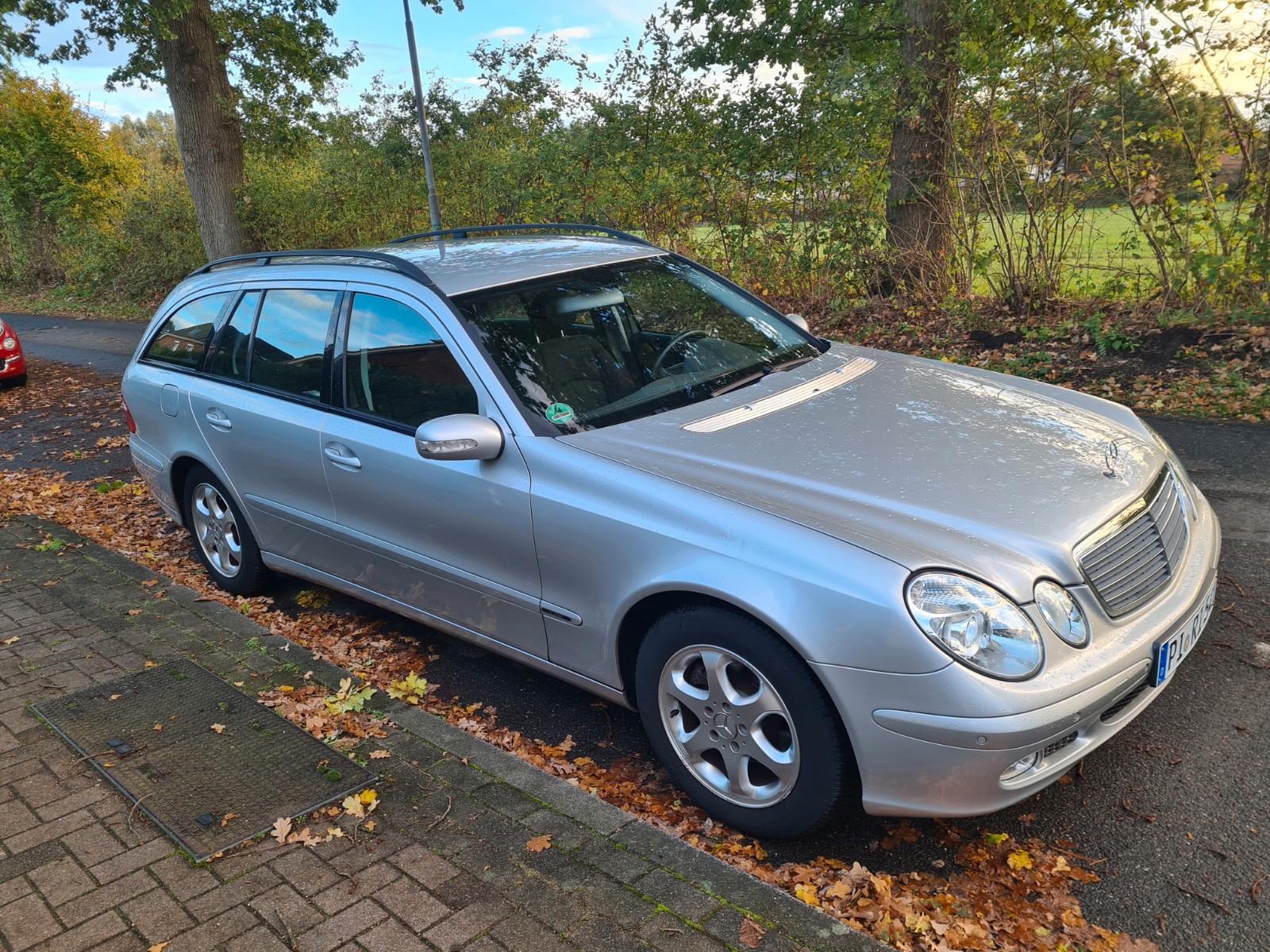 Mercedes-Benz E200 2004 — photo 10