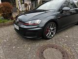 Volkswagen Golf 2.0 TSI DSG BMT GTI GTI - Gebrauchtwagen von Privatanbietern