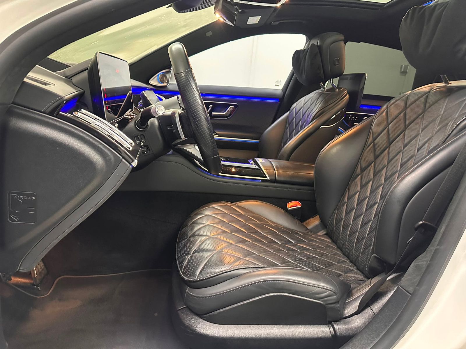 Fahrzeugabbildung Mercedes-Benz S 500 4MATIC L *AMG-LINE*PANORAMA*TV*STANDH*