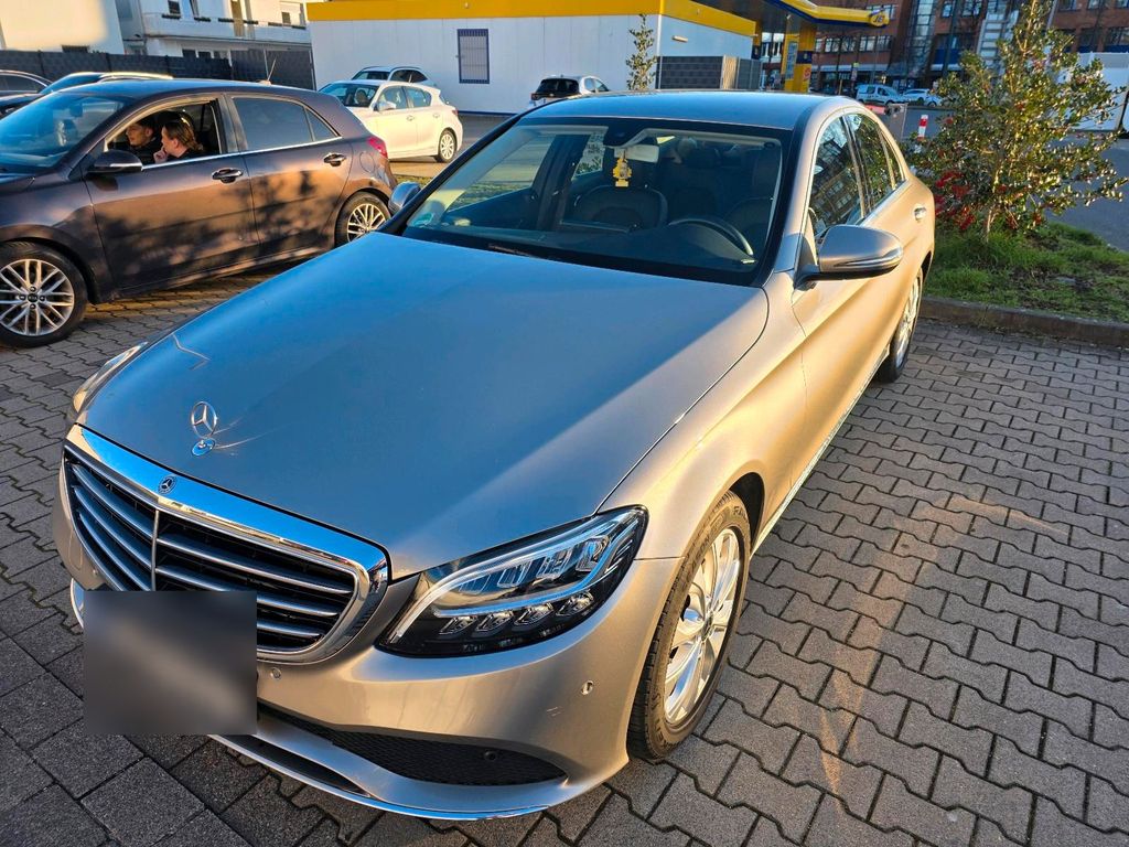 Image of Mercedes-Benz C 180