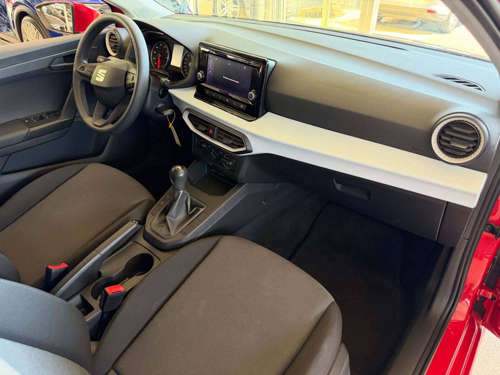 Fahrzeugabbildung SEAT Ibiza Reference * 1.HAND *