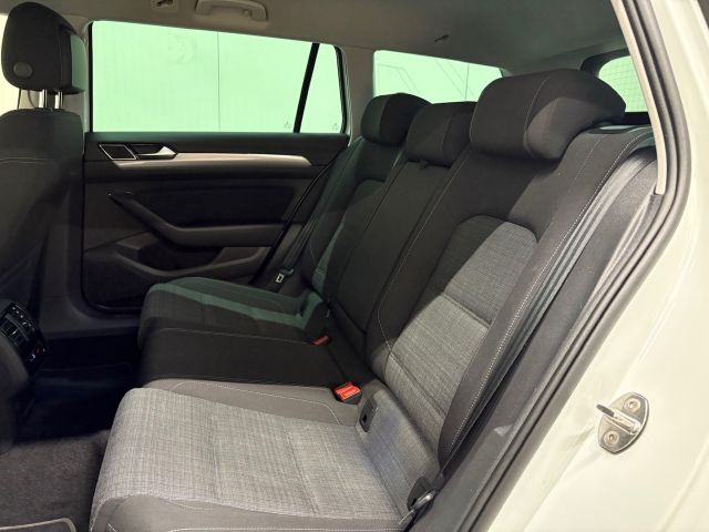 Passat Variant Business 1.5 TSI NAVI RFK LED ACC