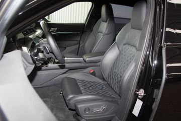 Audi e-tron 55 quattro S-Line Black,Leder,B&O,MATRIX