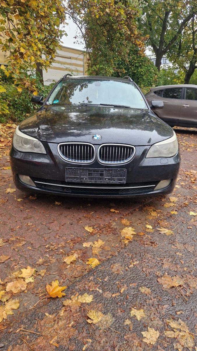 BMW 525