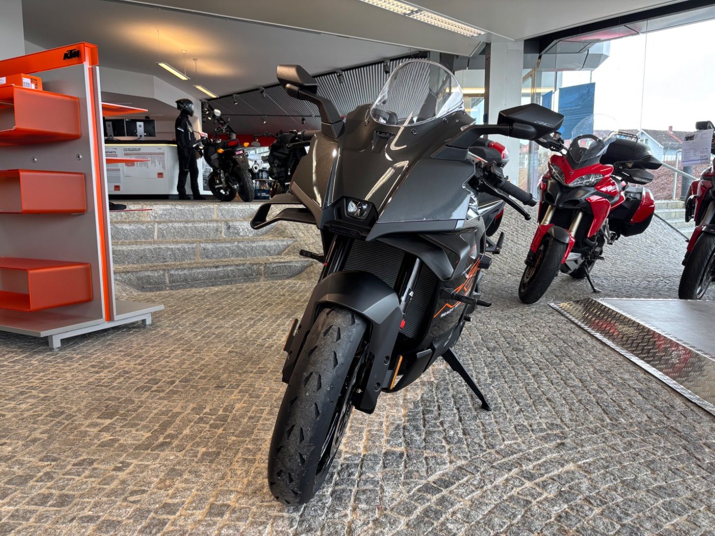 Fahrzeugabbildung KTM 990 RC R Modell 2026 48 Monate Garantie