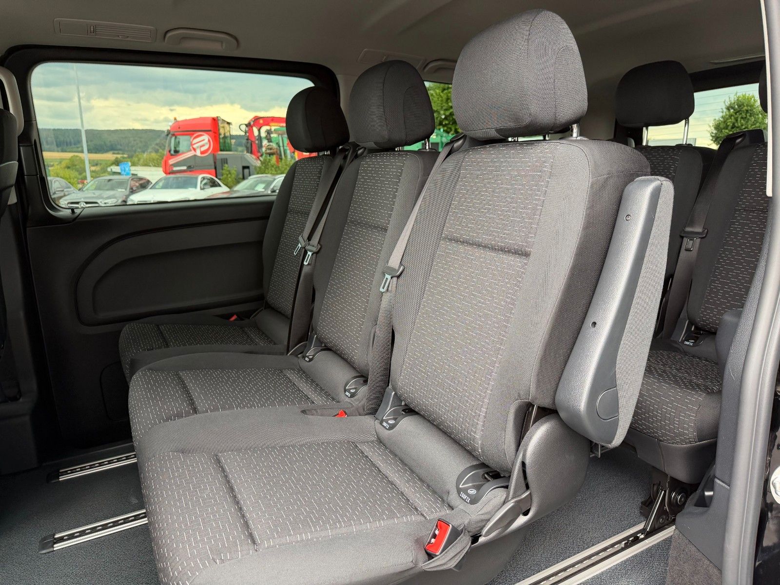Fahrzeugabbildung Mercedes-Benz Vito 116 CDI 9G Tourer Pro AHK2,5to Kamera