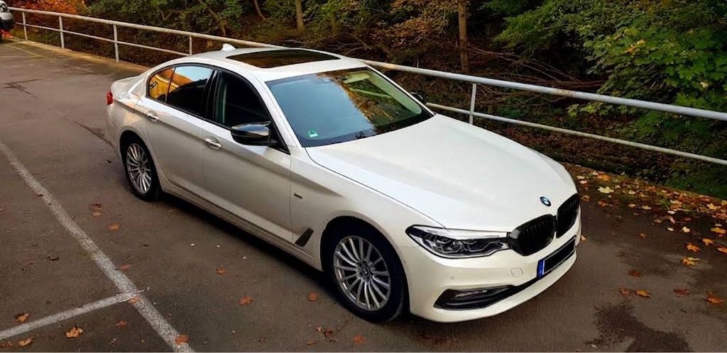 Image of BMW 520
