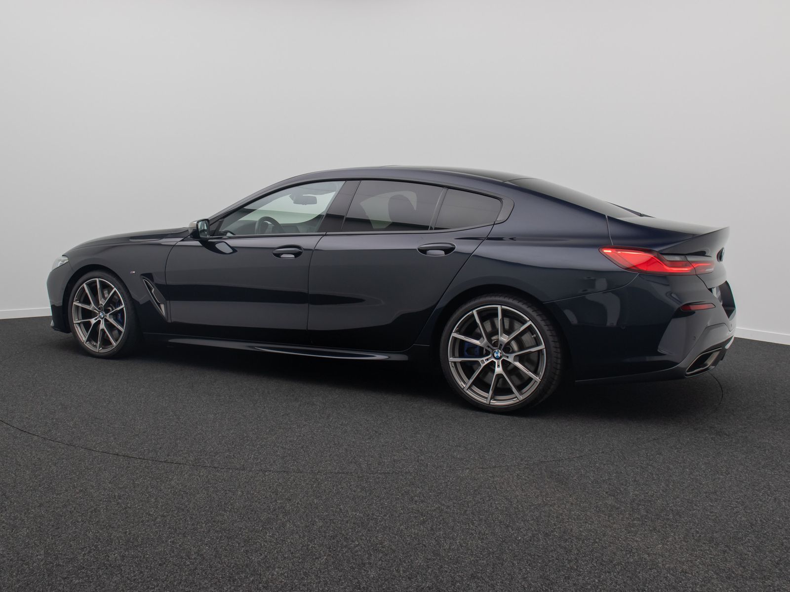 Fahrzeugabbildung BMW M850i xD Gran Coupé 360°Laser SoftCl DispKey 20"