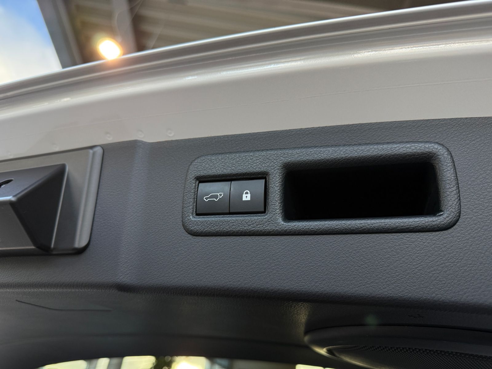 Fahrzeugabbildung Lexus NX 300h E-Four Luxury Line HUD 360° LED NAV