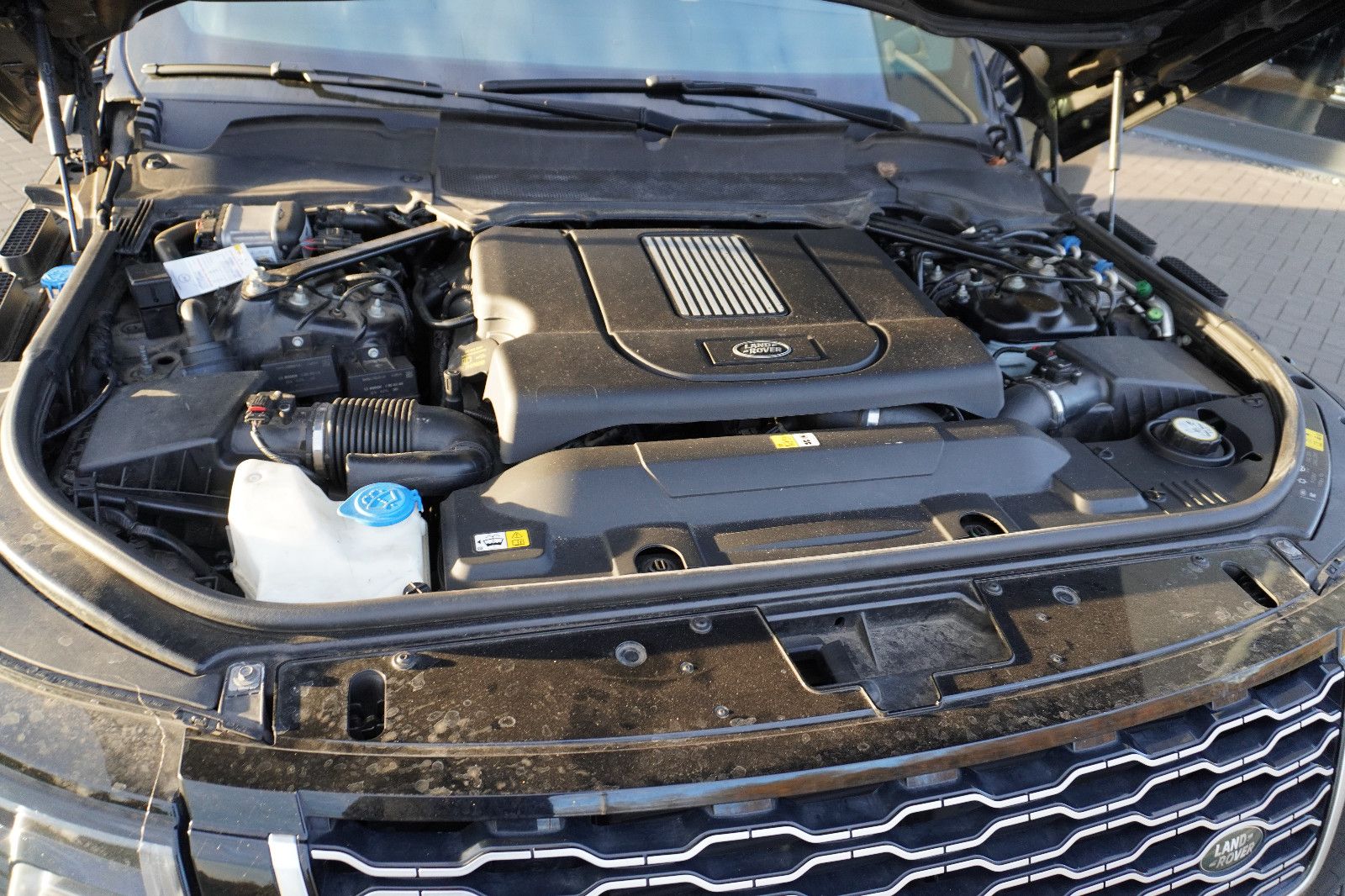 Fahrzeugabbildung Land Rover Range Rover Vogue