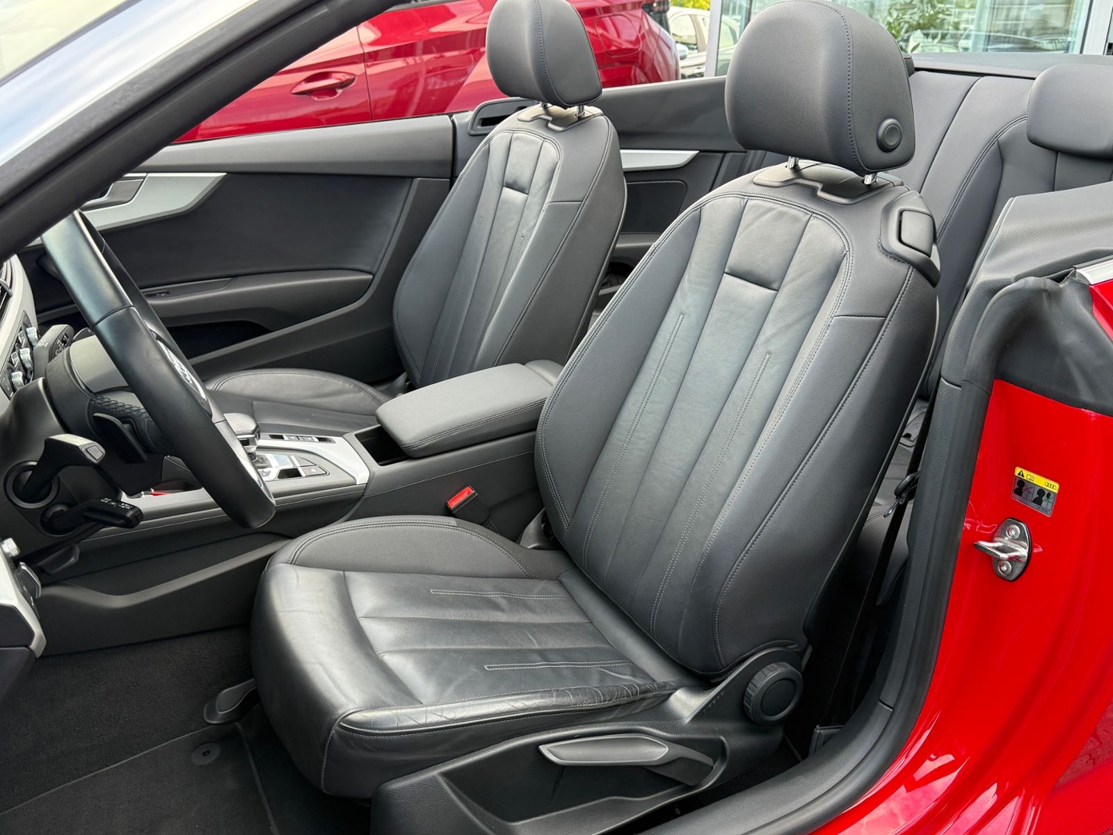 Fahrzeugabbildung Audi A5 Cabrio advanced 40 TFSI S tronic NAVI LEDER