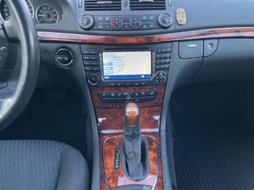 Mercedes E 320 - 7