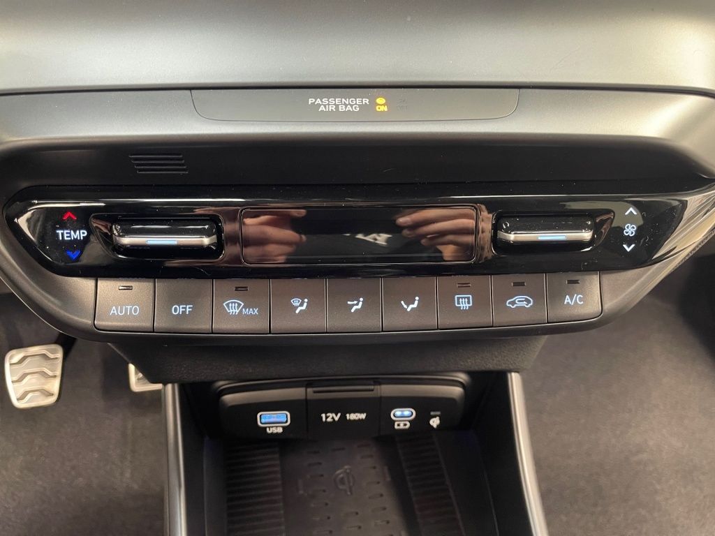 Fahrzeugabbildung Hyundai BAYON FL (MY25) 1.0 T-GDI (100 PS) 6-MT 2WD Prim