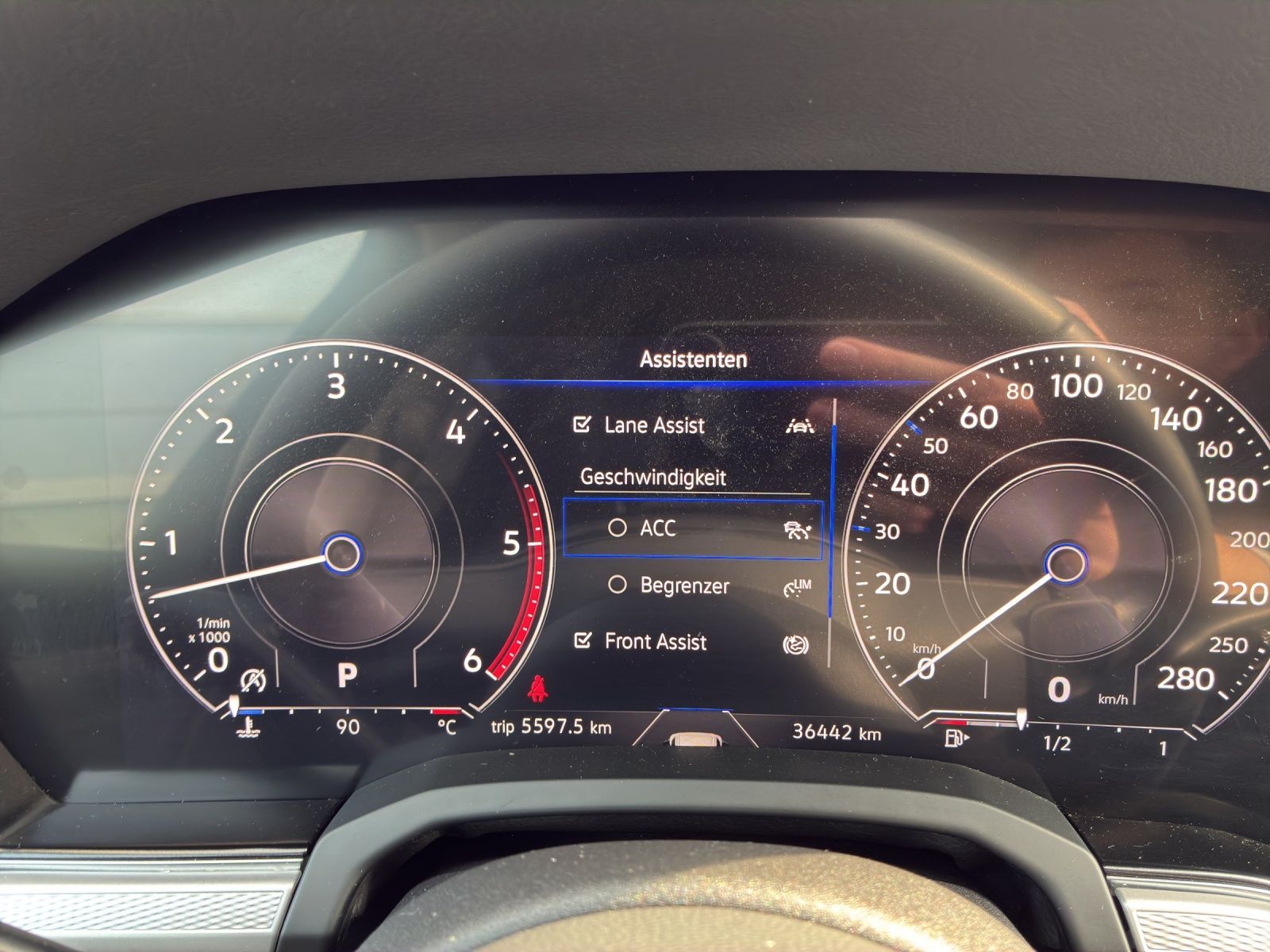 Fahrzeugabbildung Volkswagen Touareg 4M TDI DSG LED ACC STH SH LRHzg RearView
