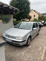 Volkswagen Golf 4 IV - Volkswagen Golf aus 2001: Iv
