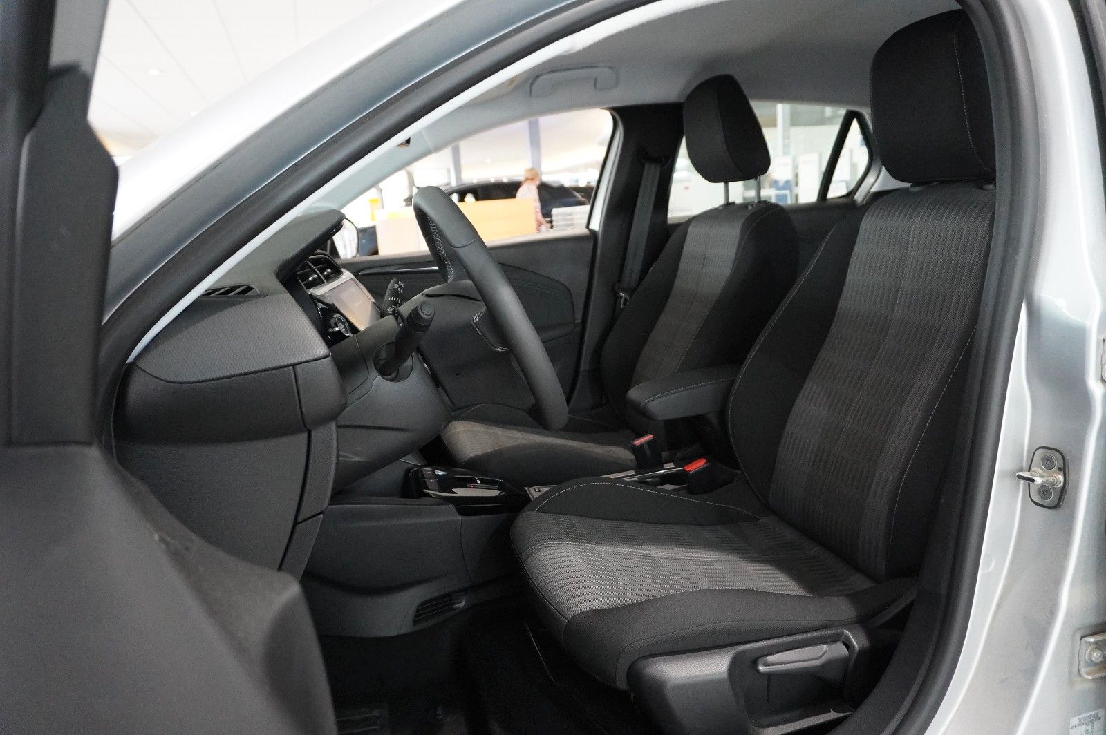 Fahrzeugabbildung Opel Corsa-e F ELEGANCE 1-PHASIG NAVI/LED/KAMERA/DAB+