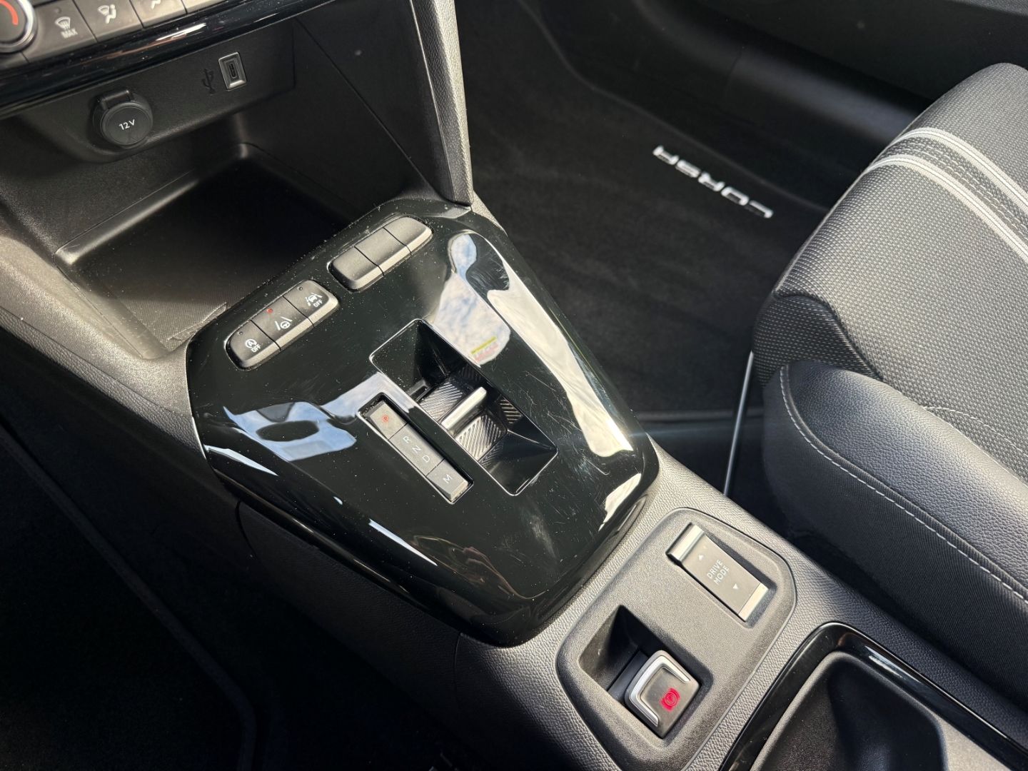 Fahrzeugabbildung Opel Corsa F GS SHZ+LHZ+Kamera+Allwetter