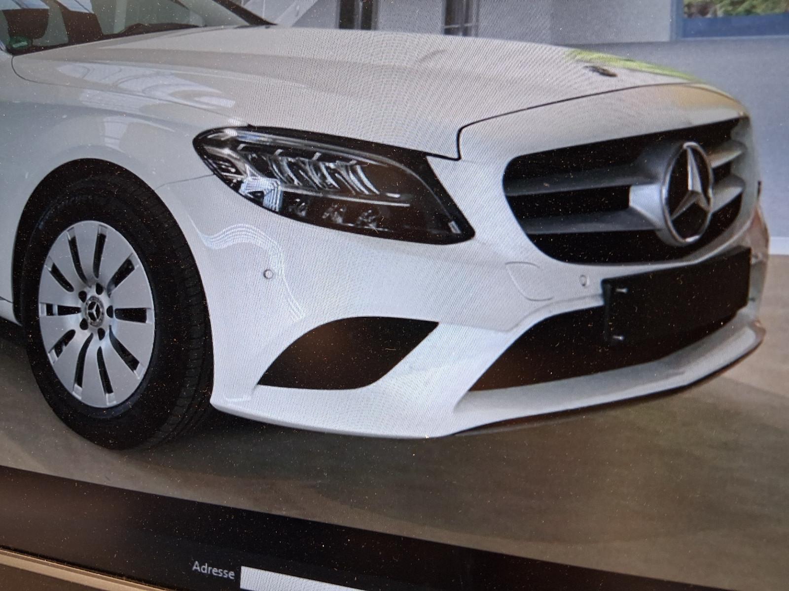 Mercedes-Benz C 180 d T Modell AVANTGARDE Motorhaube