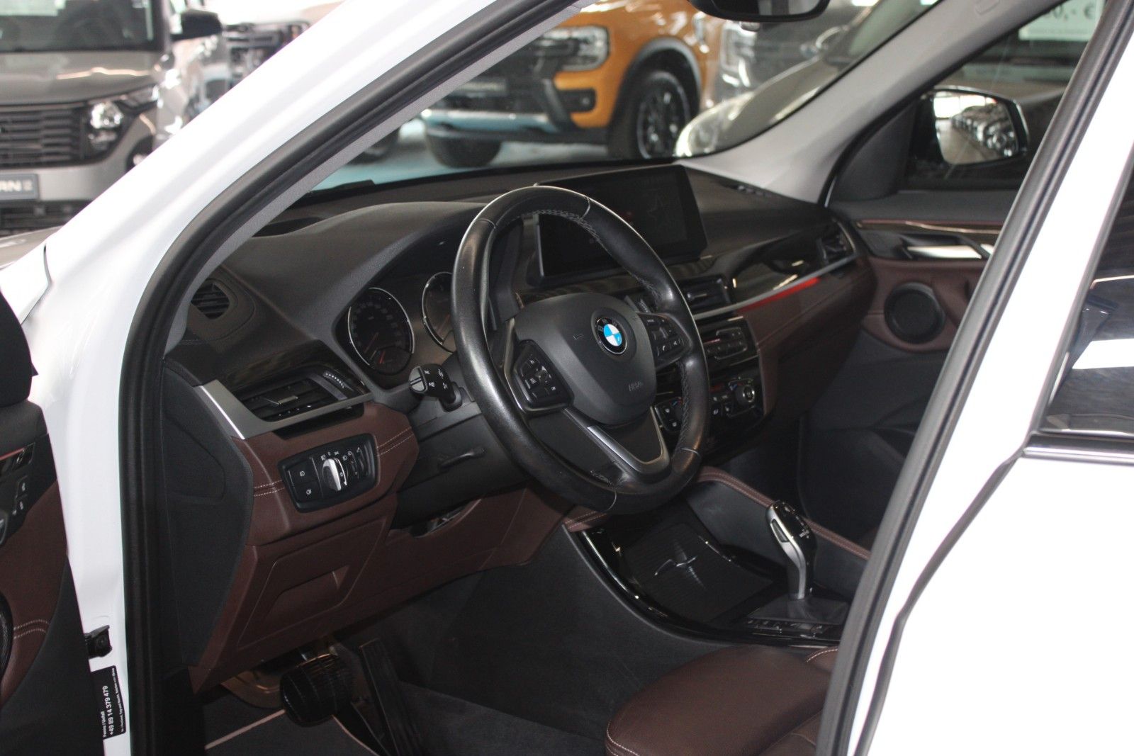 Fahrzeugabbildung BMW X1 xDrive20d Sport Line Aut. Pano AHK Leder LED