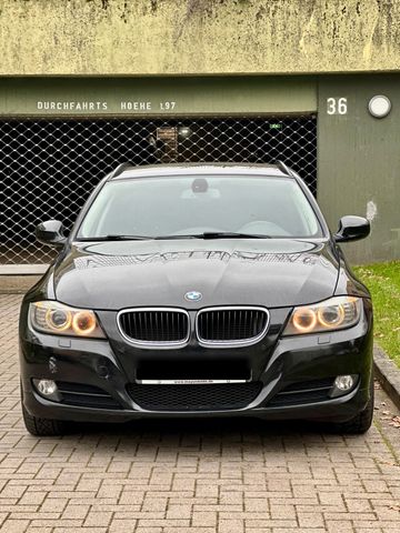 BMW 318d Touring