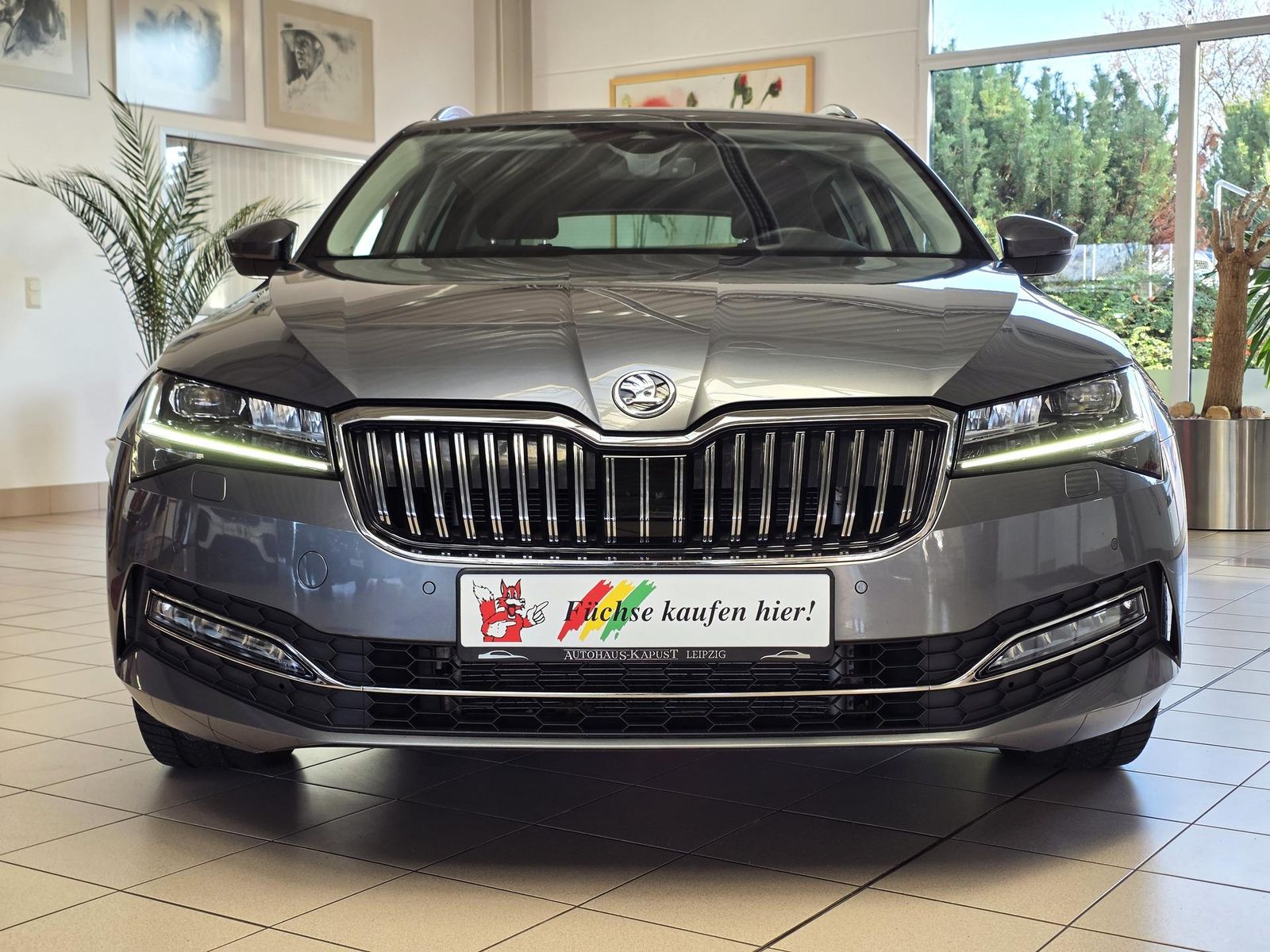 Fahrzeugabbildung SKODA Superb Combi 4x4/200 PS/Navi/LED/Keyless/Ahk