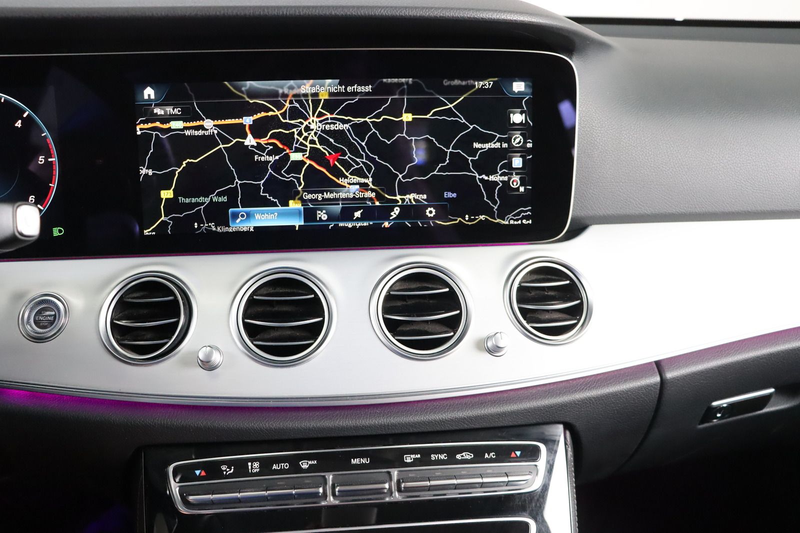 Fahrzeugabbildung Mercedes-Benz E 220 T d  * LED * DAB * Widescreen