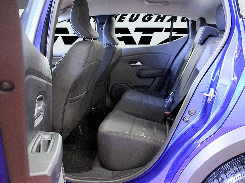 Fahrzeugabbildung Dacia Sandero TCe 90 Stepway auto Expression*Winterp.*
