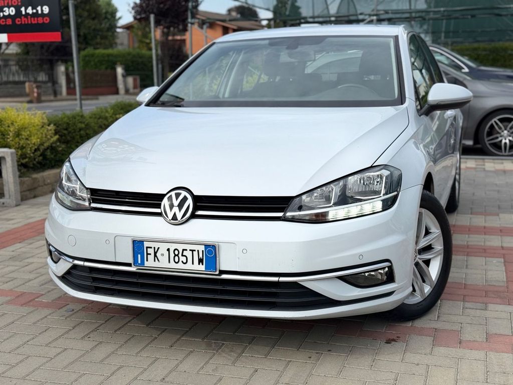 Image of Volkswagen Golf