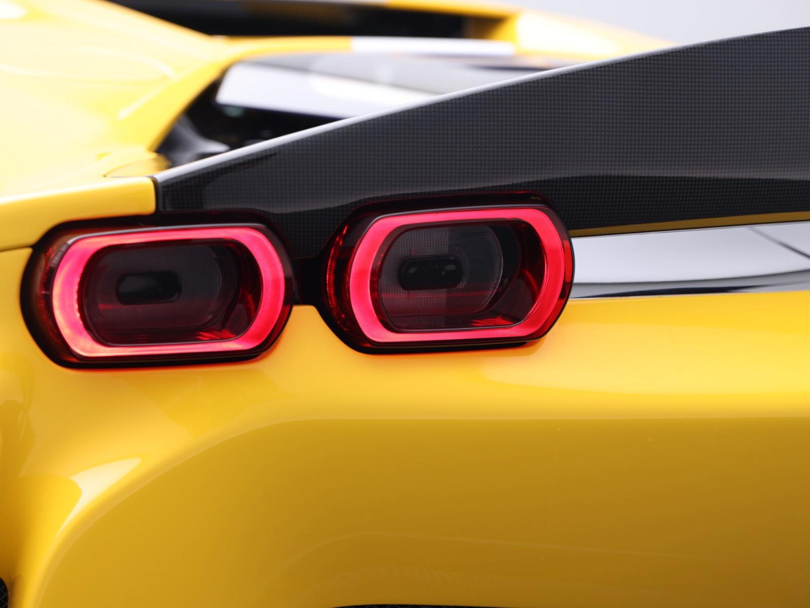 Ferrari SF90 Stradale Assetto Fiorano*Ferrari Frankfurt*