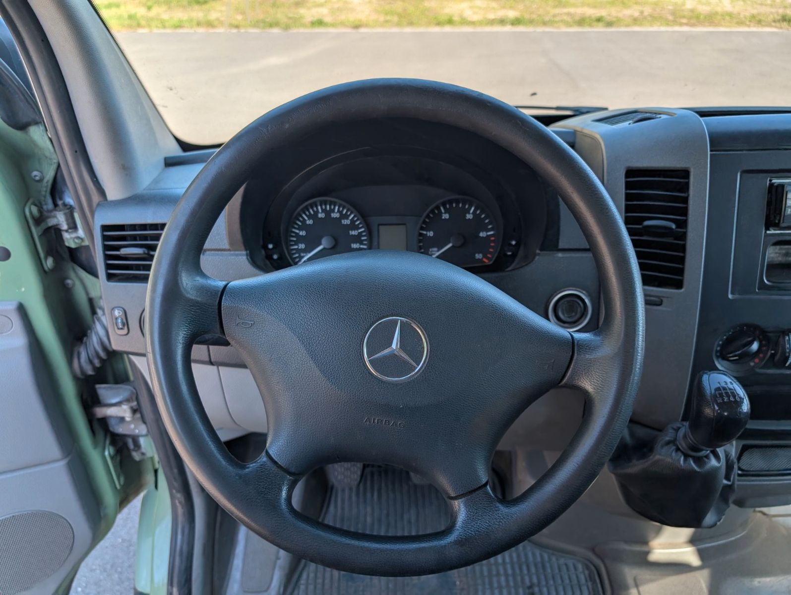 Fahrzeugabbildung Mercedes-Benz Sprinter Pritsche DoKa AHK