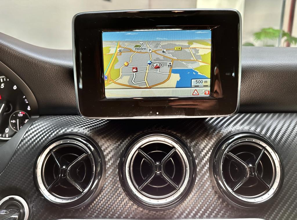 Mercedes-Benz GLA 250