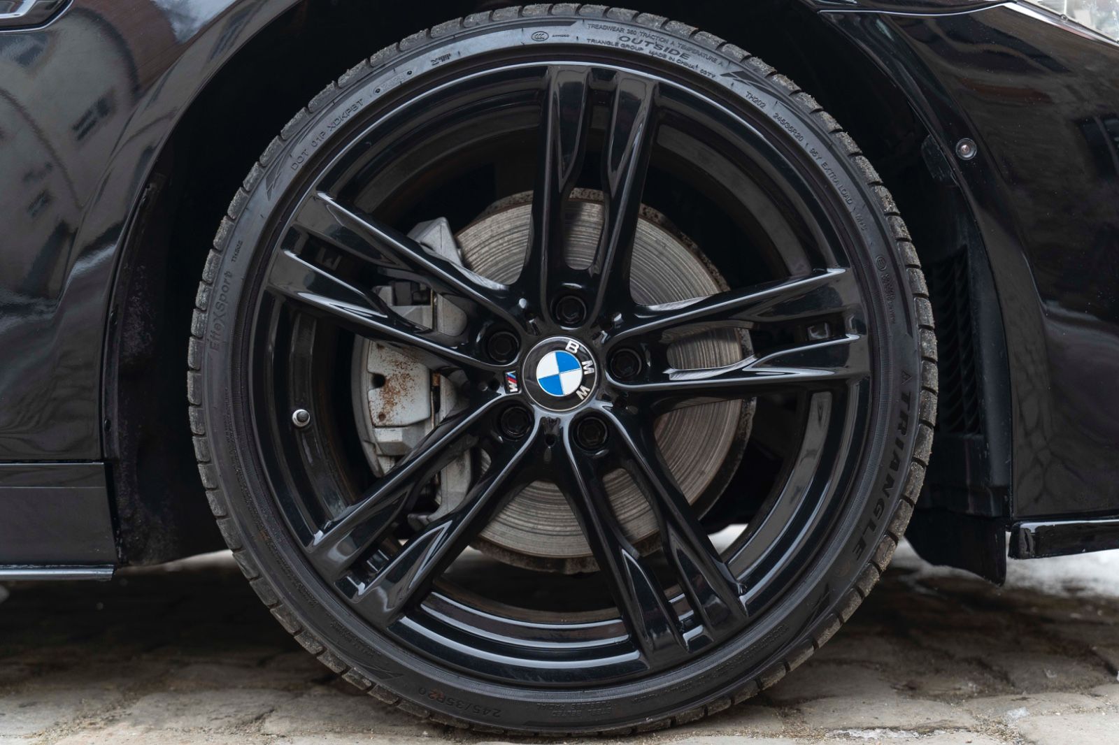 Fahrzeugabbildung BMW 550I Xdrive M-Performance HUD LED KAM NAV H&K