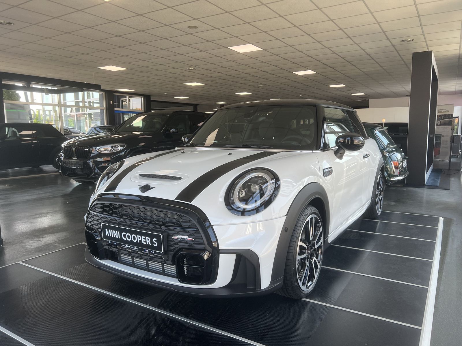 Fahrzeugeinzelansicht 4 Fahrzeugabbildung MINI Cooper S |Verkauf im Kundenauftrag!