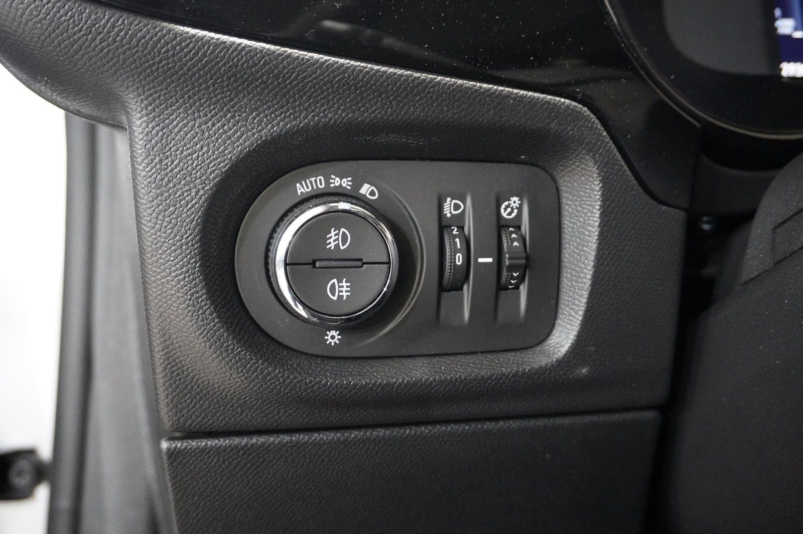 Fahrzeugabbildung Opel Corsa F 1.2 "FACELIFT" NAVI/LED/KAMERA/VIRT./SHZ