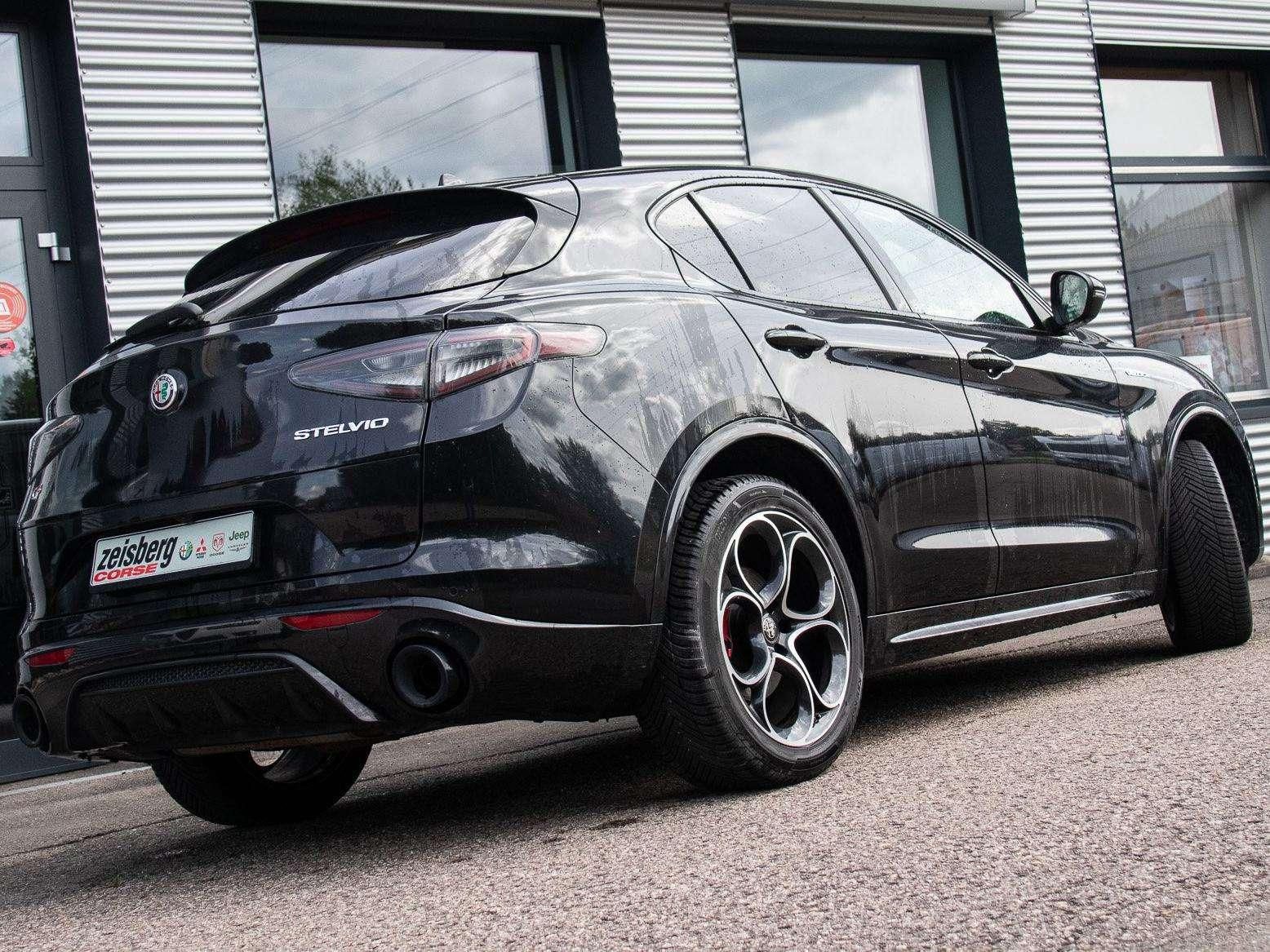 Fahrzeugabbildung Alfa Romeo Stelvio Veloce 2.0 Q4 vom AR Vertragshändler