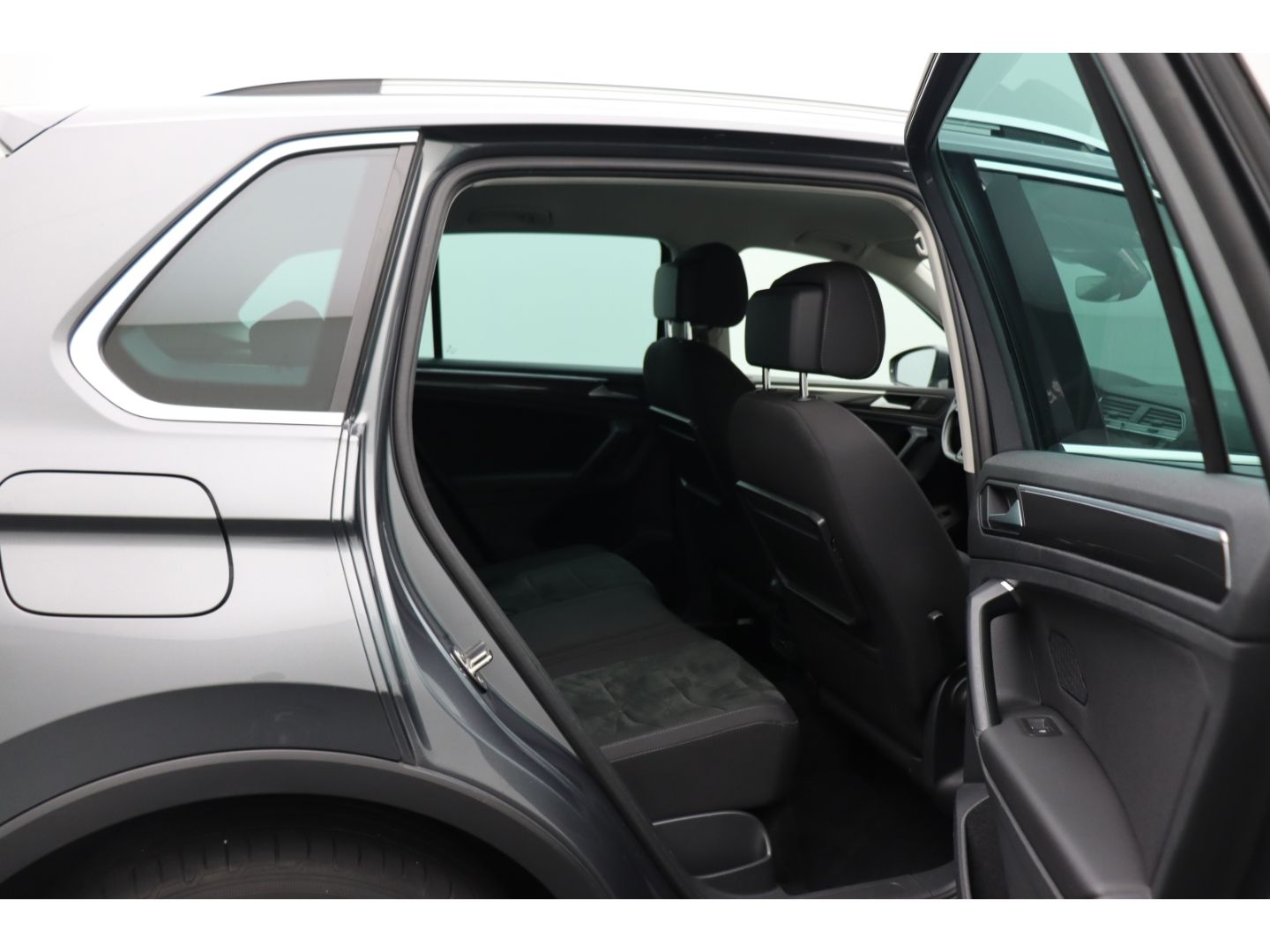 Fahrzeugabbildung Volkswagen Tiguan Highline BMT Start-Stopp ACC 3-Klimaautom