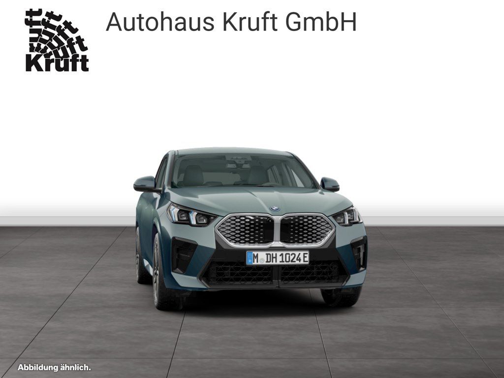BMW iX2 - Bild 11