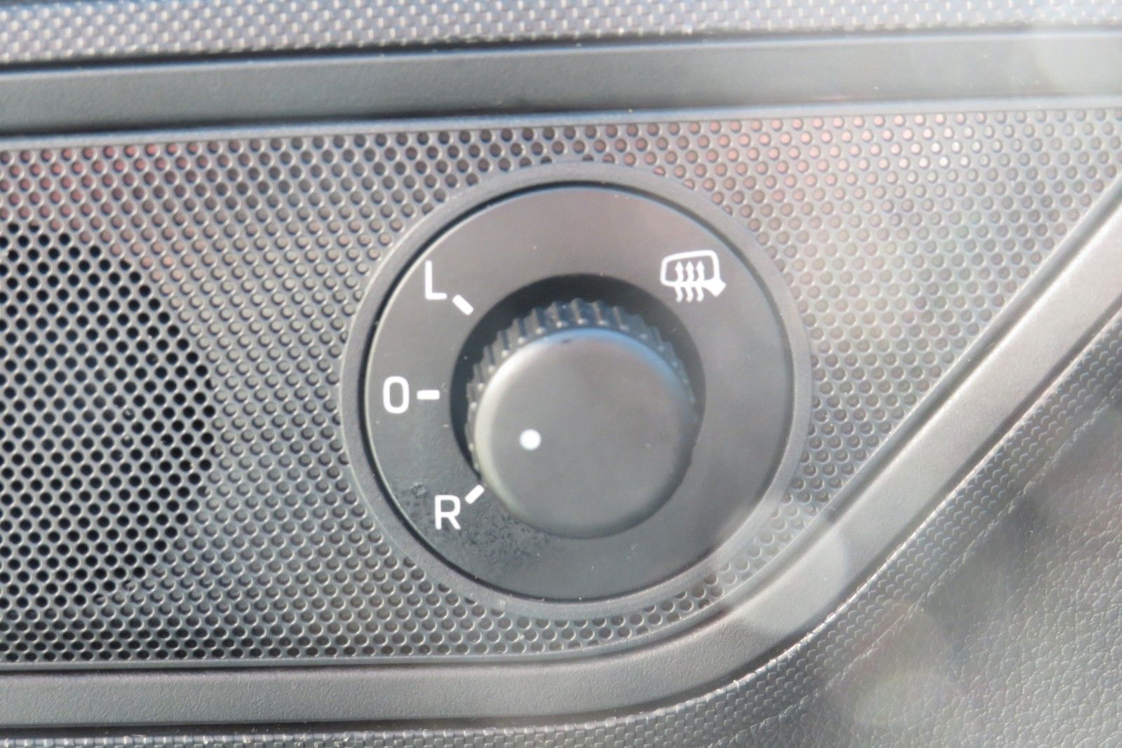 Fahrzeugabbildung SKODA Fabia Active KLIMA ALU ZV 1.HAND