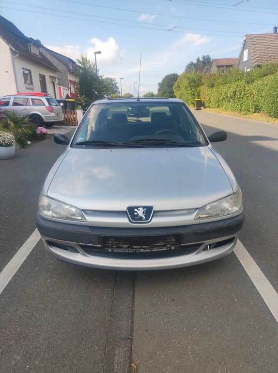 Peugeot 306