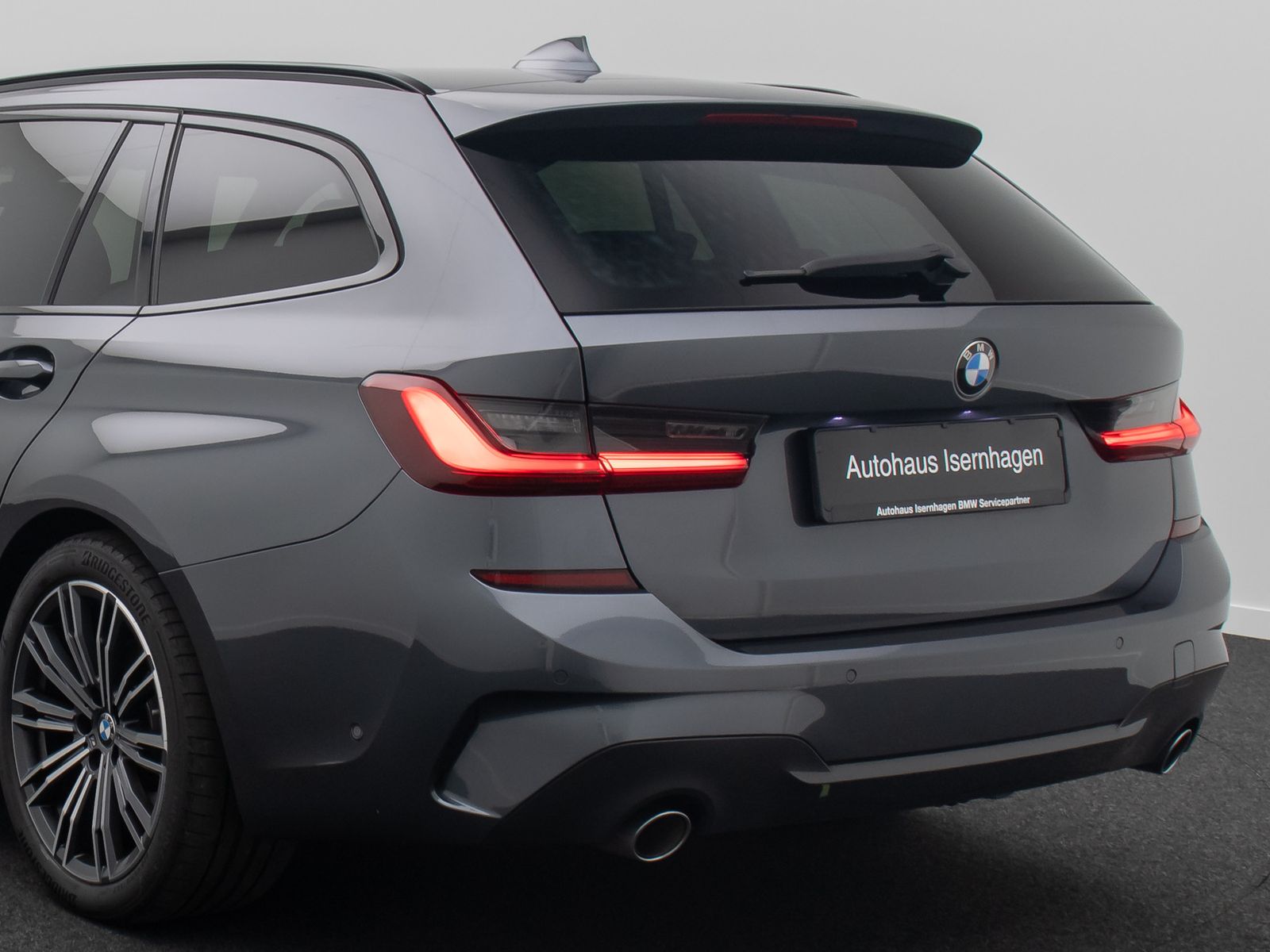 Fahrzeugabbildung BMW 318d M Sport Navi LED AHK DAB FernlichtAss