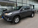 Toyota Hilux Double Cab Comfort 4x4 2.4 D-4D Automatik - gebrauchte Toyota Hilux aus dem Jahr 2017