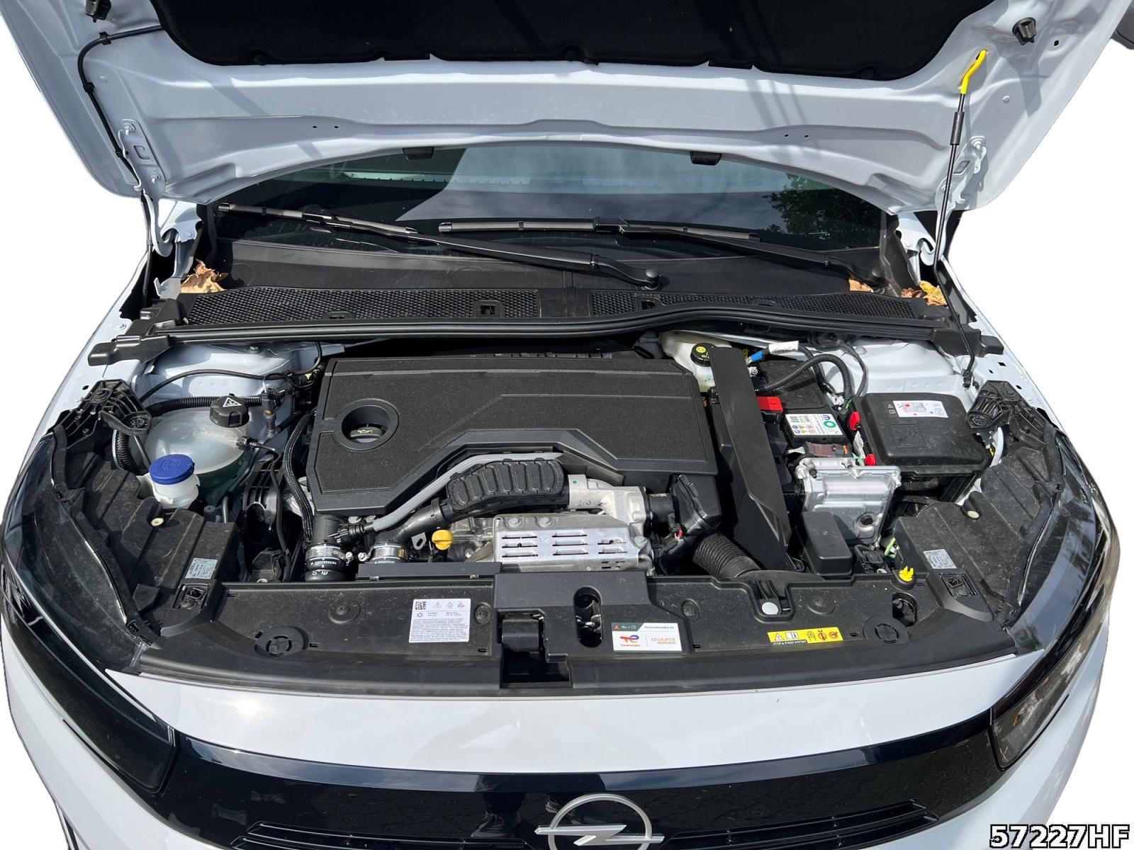 Fahrzeugabbildung Opel Corsa F Edition Hybrid 110 PS AT