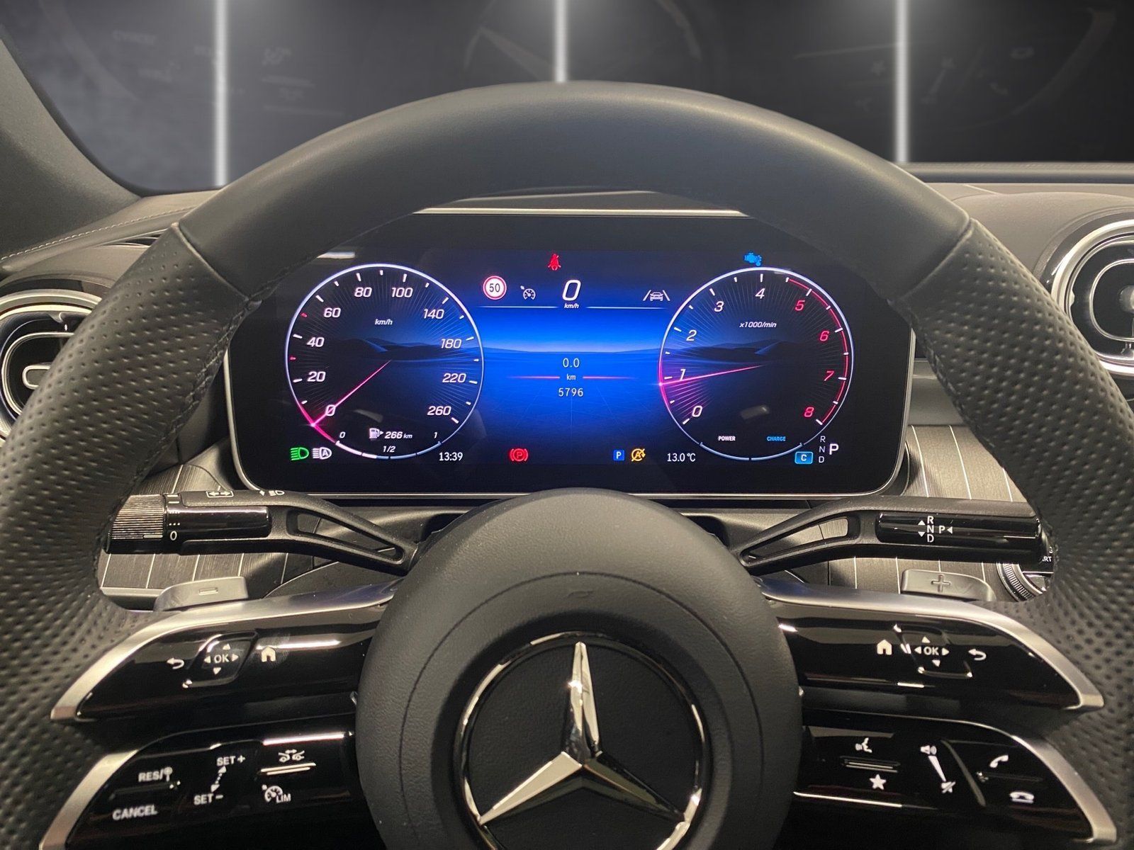 Fahrzeugabbildung Mercedes-Benz CLE 200 AMG Plus*Pano*STDHZG*HUD*360*Totwink*Mem