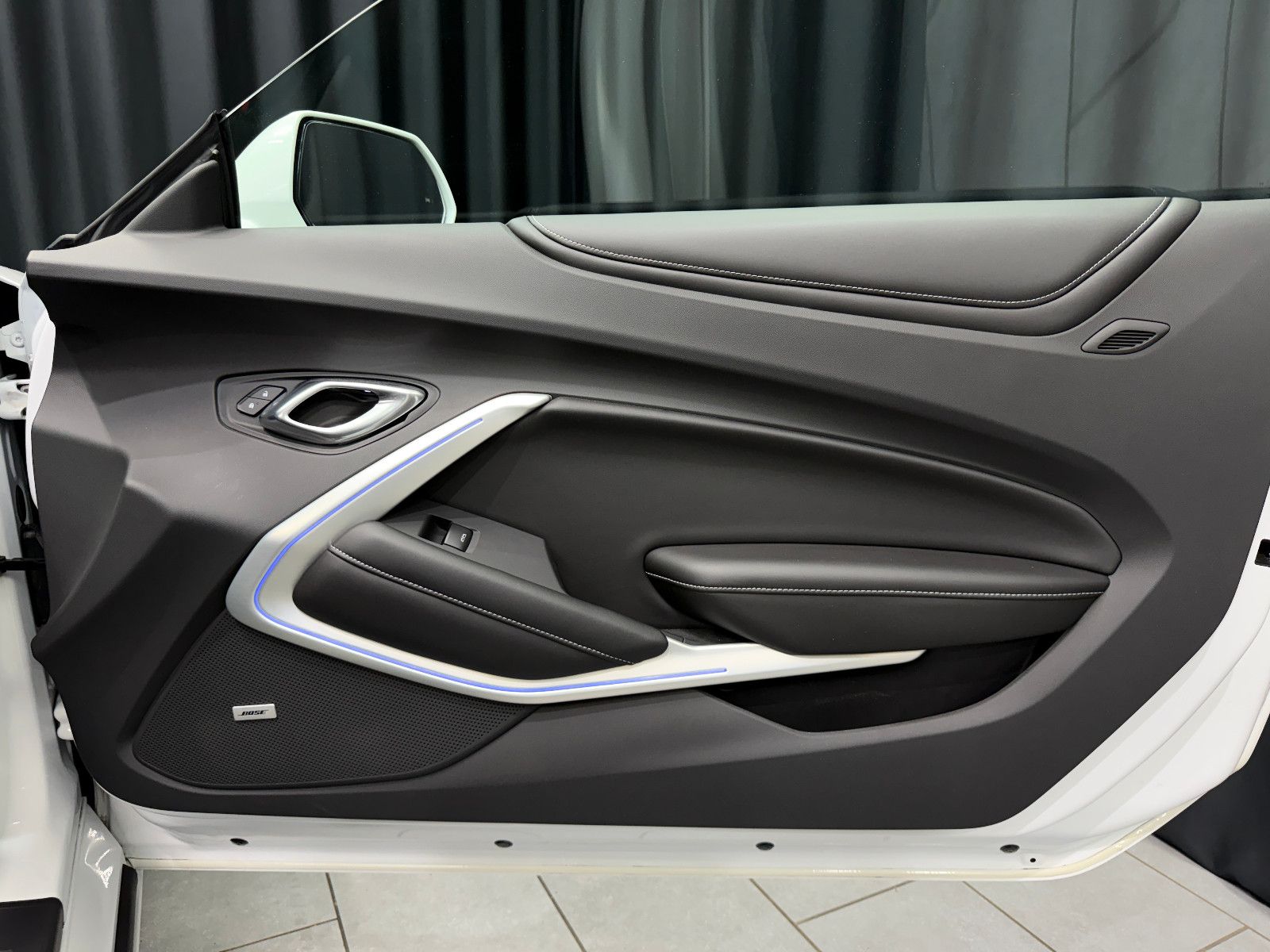 Fahrzeugabbildung Chevrolet Camaro Coupé V8|SCHALTER|RECARO|DEUTSCHES FZG|